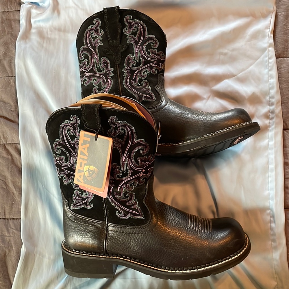 Brand new with tags Ariat Fatbaby black boots size 11